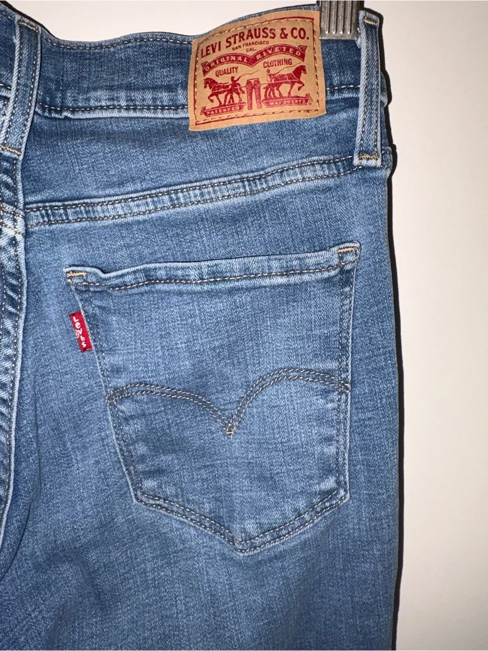 Levi's 314 Shaping Straight Leg Jeans in Mid Blue Denim